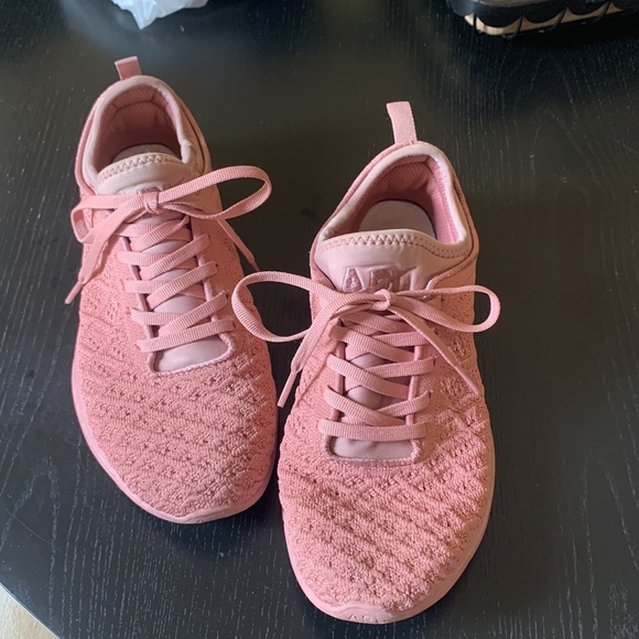 Dusty pink APL shoes - Picture 3 of 9